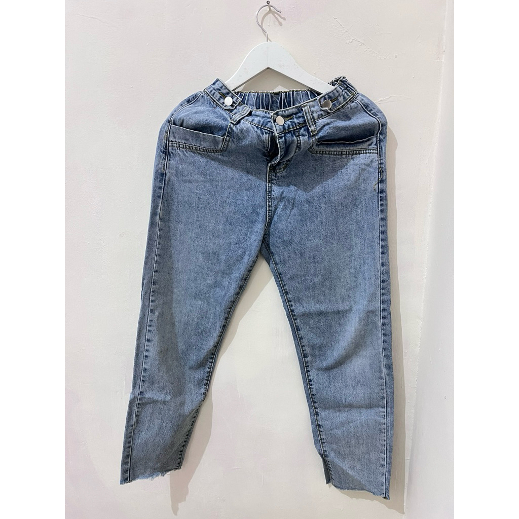 PRELOVED JEANS VIERLIN