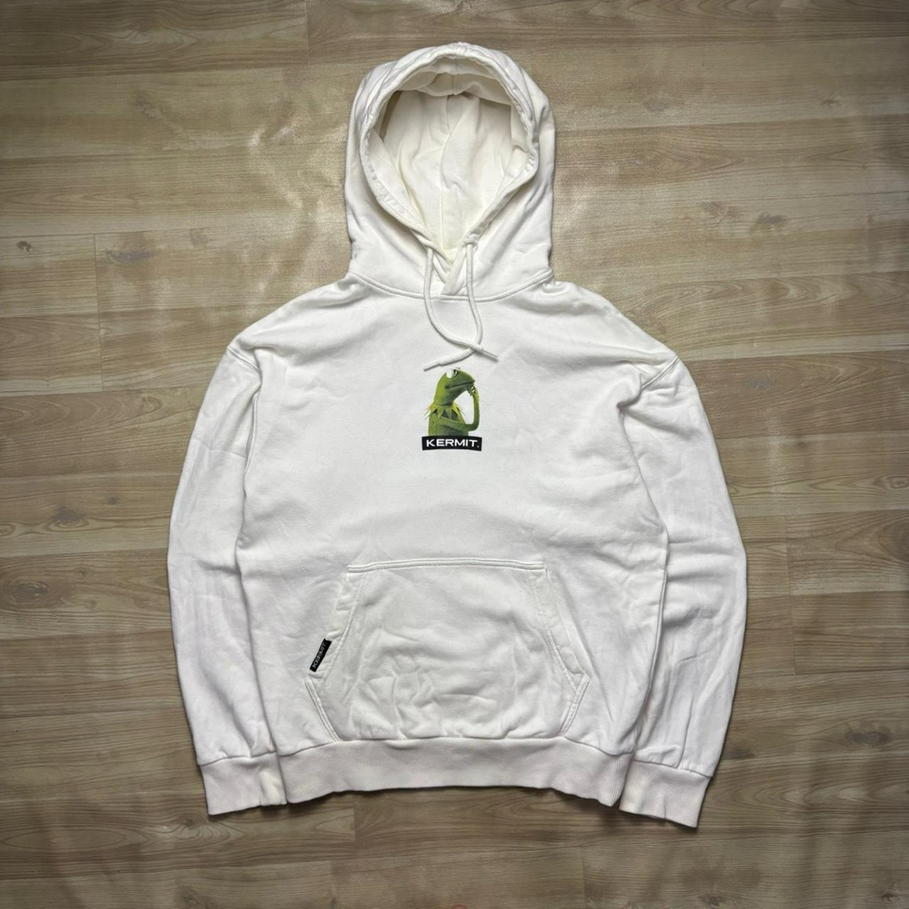 GRAPHIC TEE X KERMIT