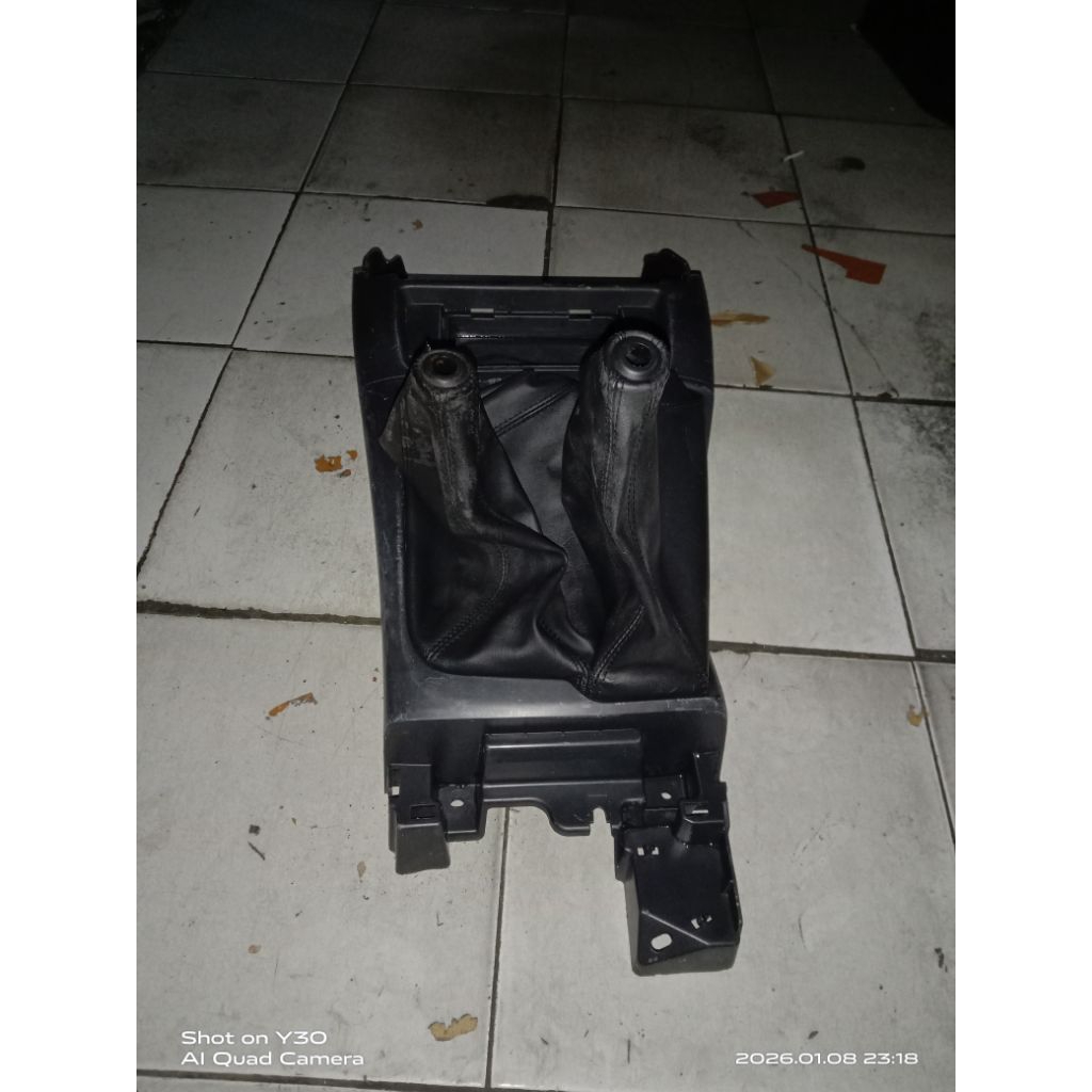 Panel Cover Console Box Porsneling manual 4x4 Mitsubishi Strada Triton l200 original