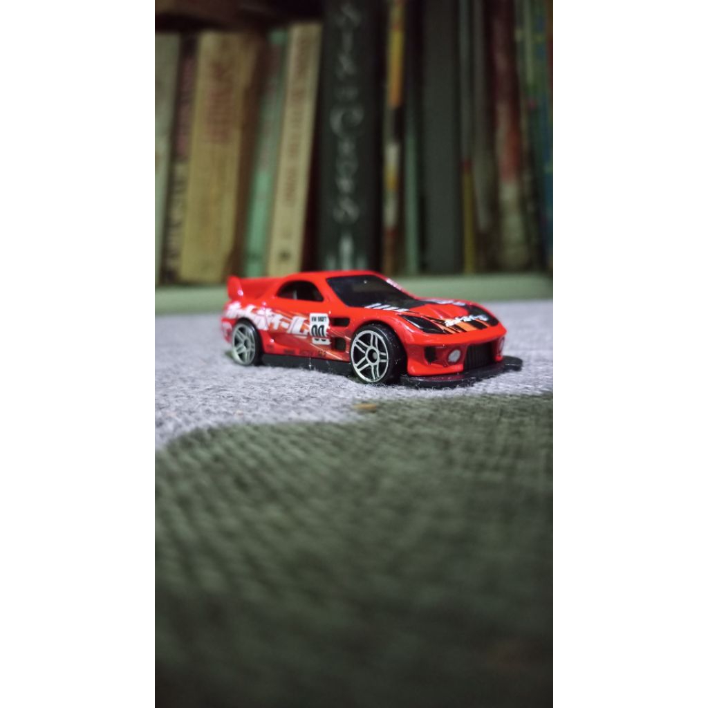 hot wheels 24/seven merah