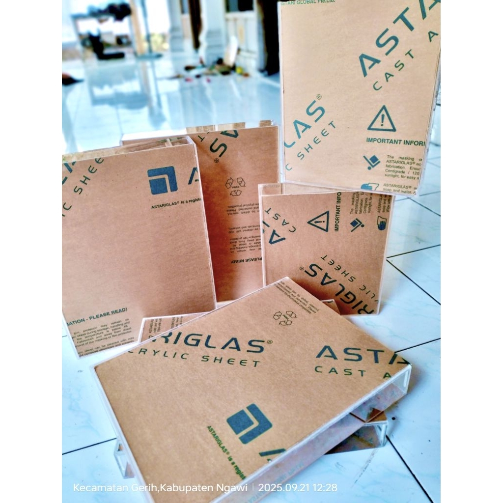 frame mahar akrilik 30x40