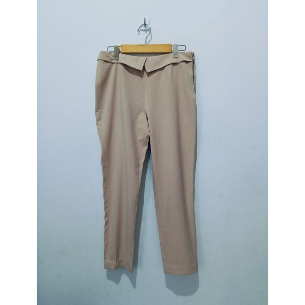 Celana bahan kerja formal wanita cream the executive M