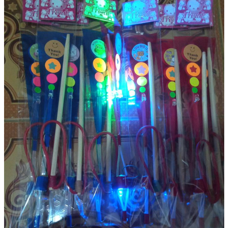 READY Kitiran LED / Kitiran lampu KEDIP /  Slepetan Mainan Terbang / Kitiran Terbang Yang Bisa Nyala