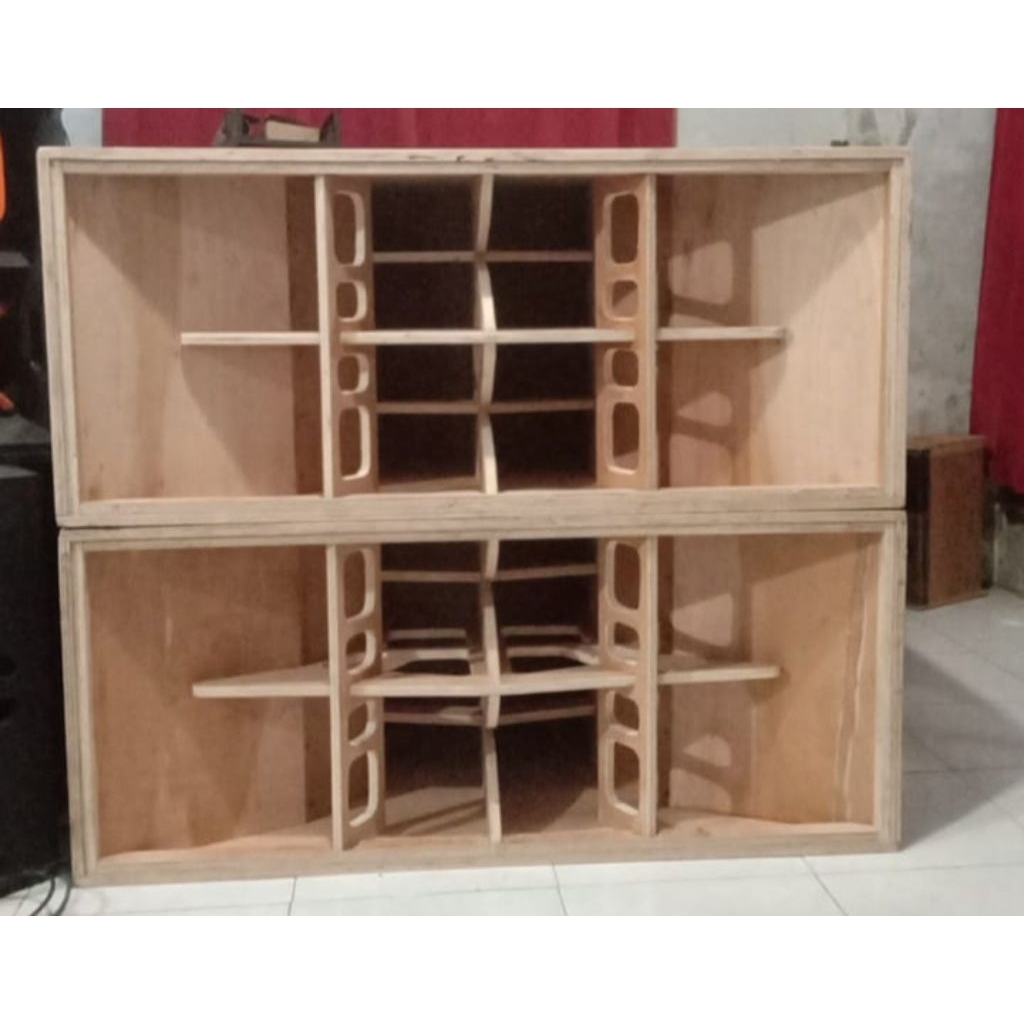 BOX CLA 18 BAHAN MAHONI