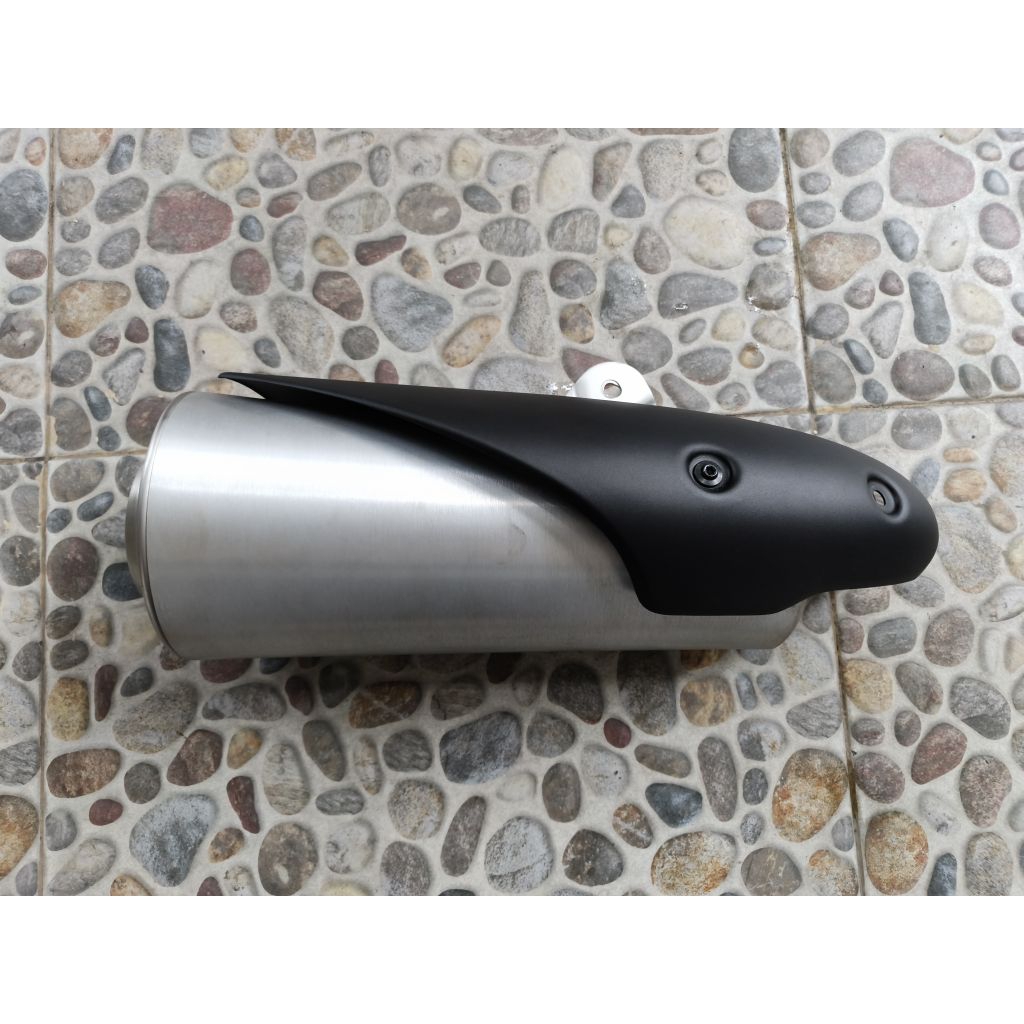 Silincer knalpot Ducati Monster 696