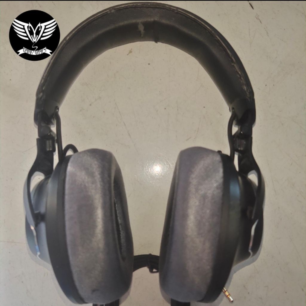 Headphone JBL Club One Bekas