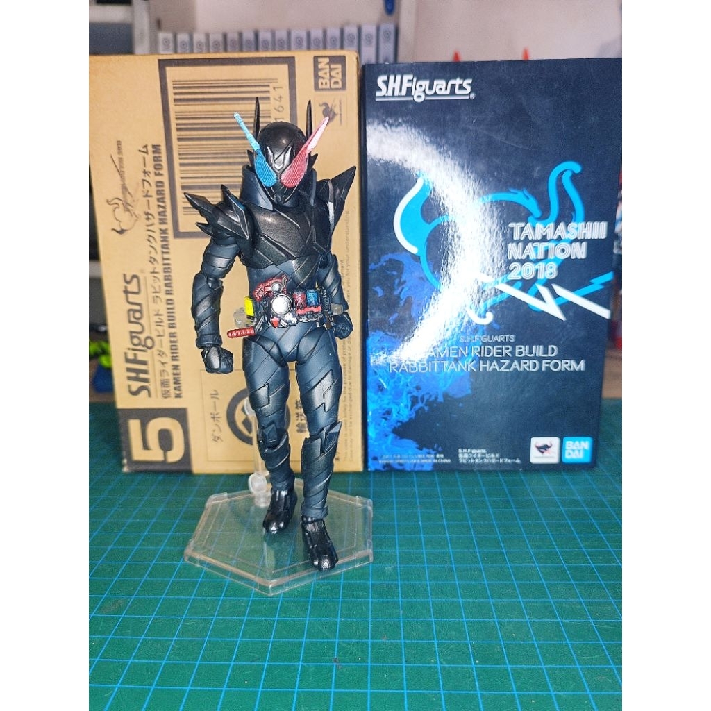 SHF Kamen Rider Build Hazard