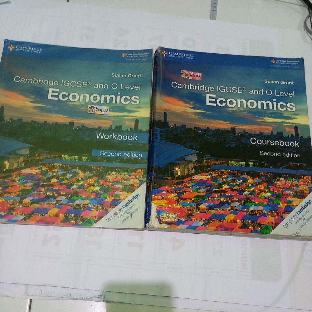 CAMBRIDGE IGCSE AND O LEVEL ECONOMICS COURSEBOOK DAN WORKBOOK SECOND EDITION