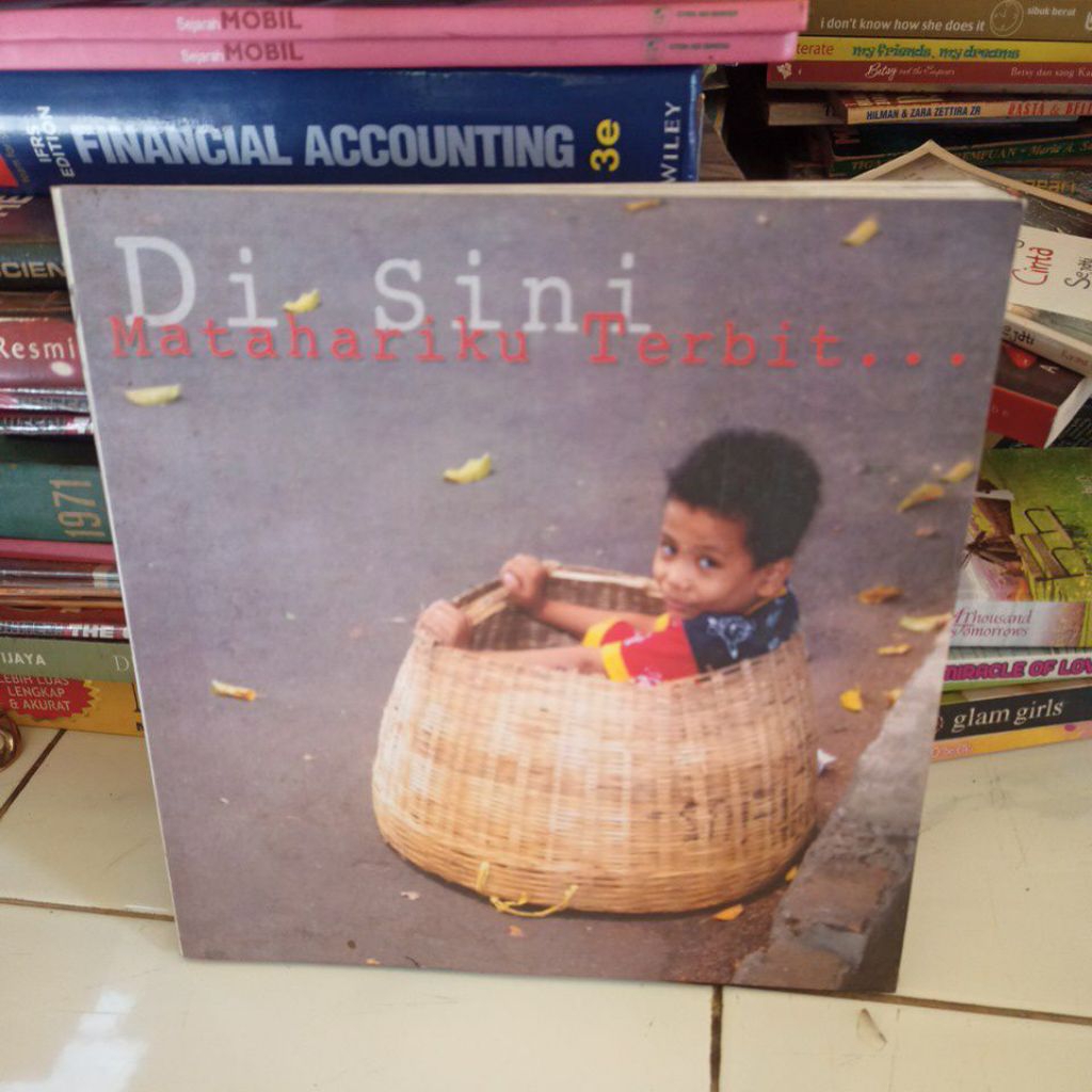 buku kristen disini matahariku terbit panti asuhan Vincentius jakarta