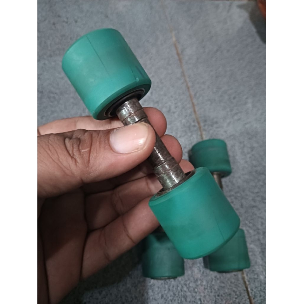 Roda Waterfoam Roda Sliding Penuntun Pintu Pagar Aksesoris Pintu Pagar Tralis