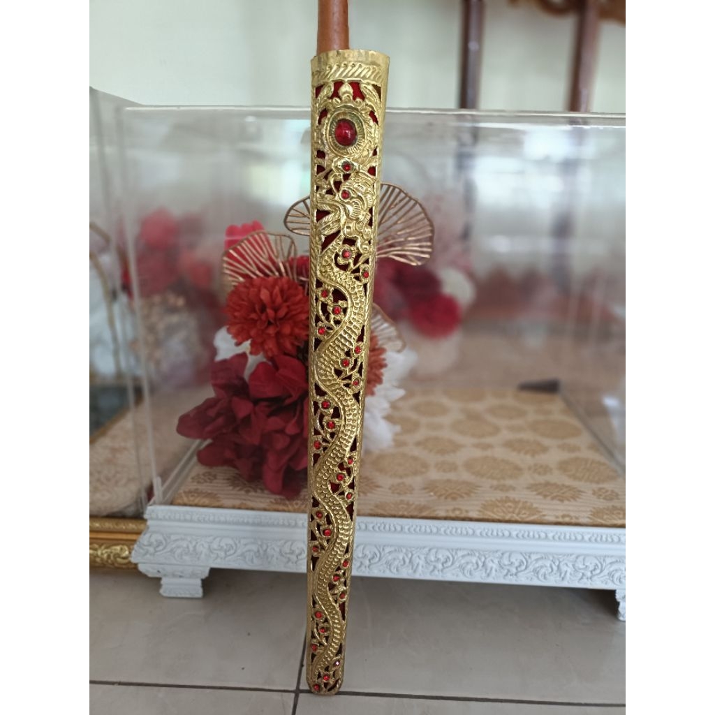 Pendok krawang solo tatahan motif naga permata  merah