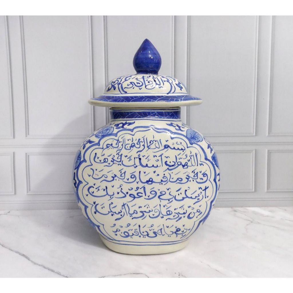 Vintage Antik Keramik Guci Kaligrafi Biru Putih Handmade Lukis Tangan Antik