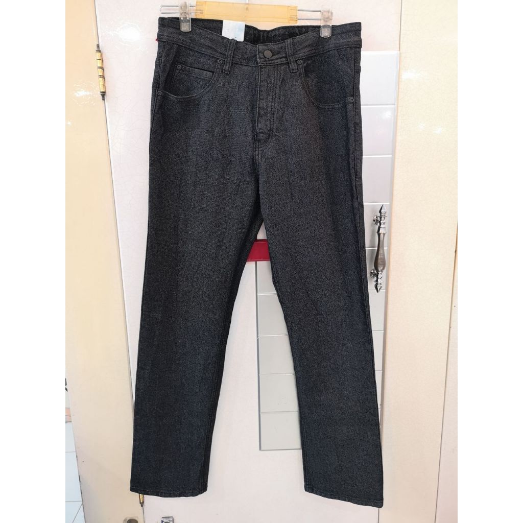 [021005276] Celana Panjang Jeans Cowok Must Excell