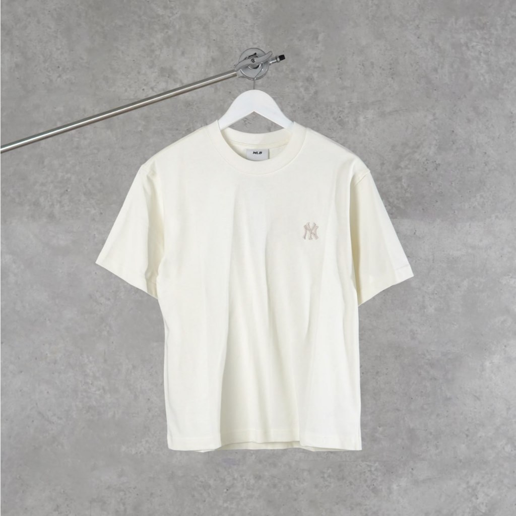 Kaos MLB NY EMBROIDERY POCKET IVORY WHITE TSHIRT 100% ORIGINAL