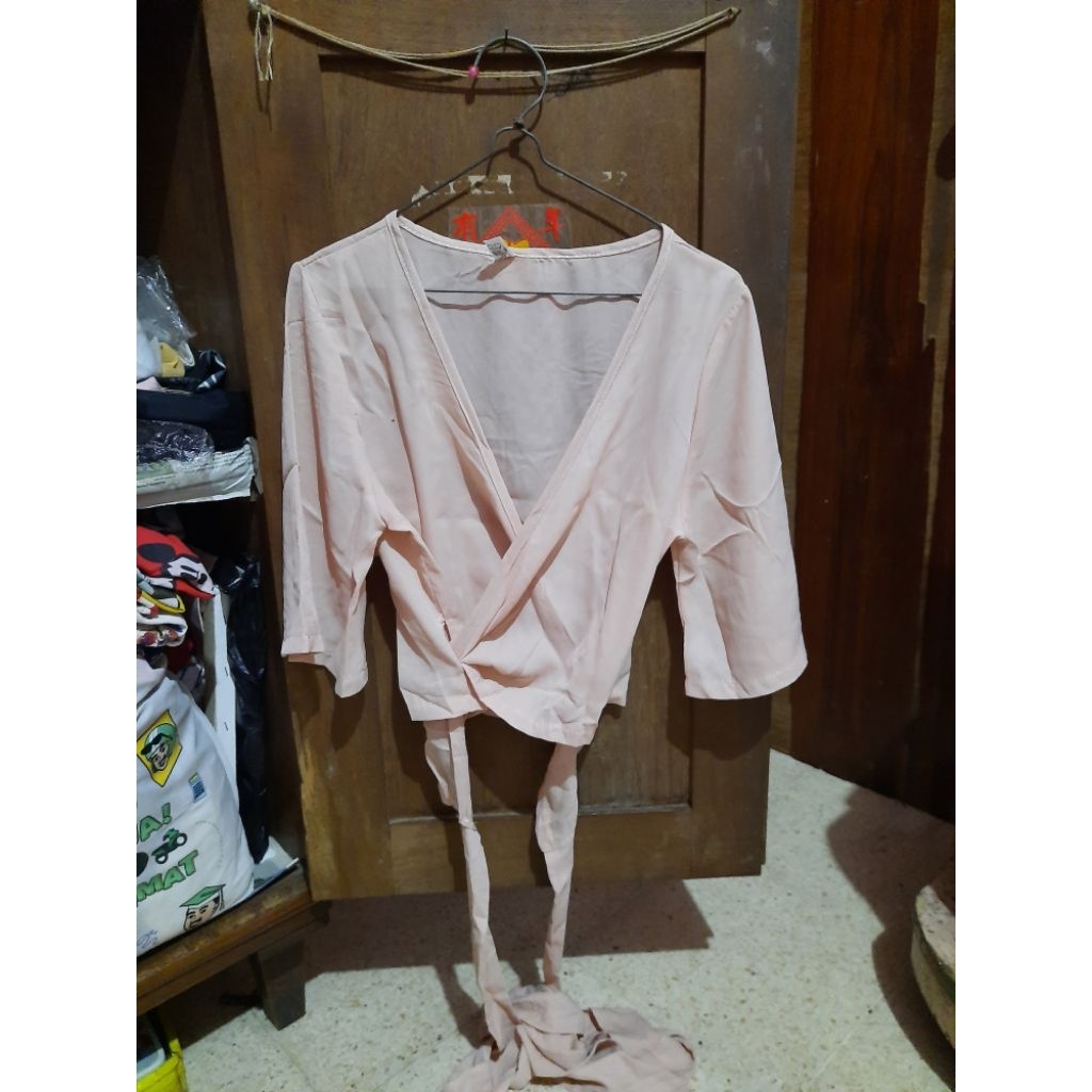 preloved Baju atasan kimono lengan terompet warna pink mudah salem