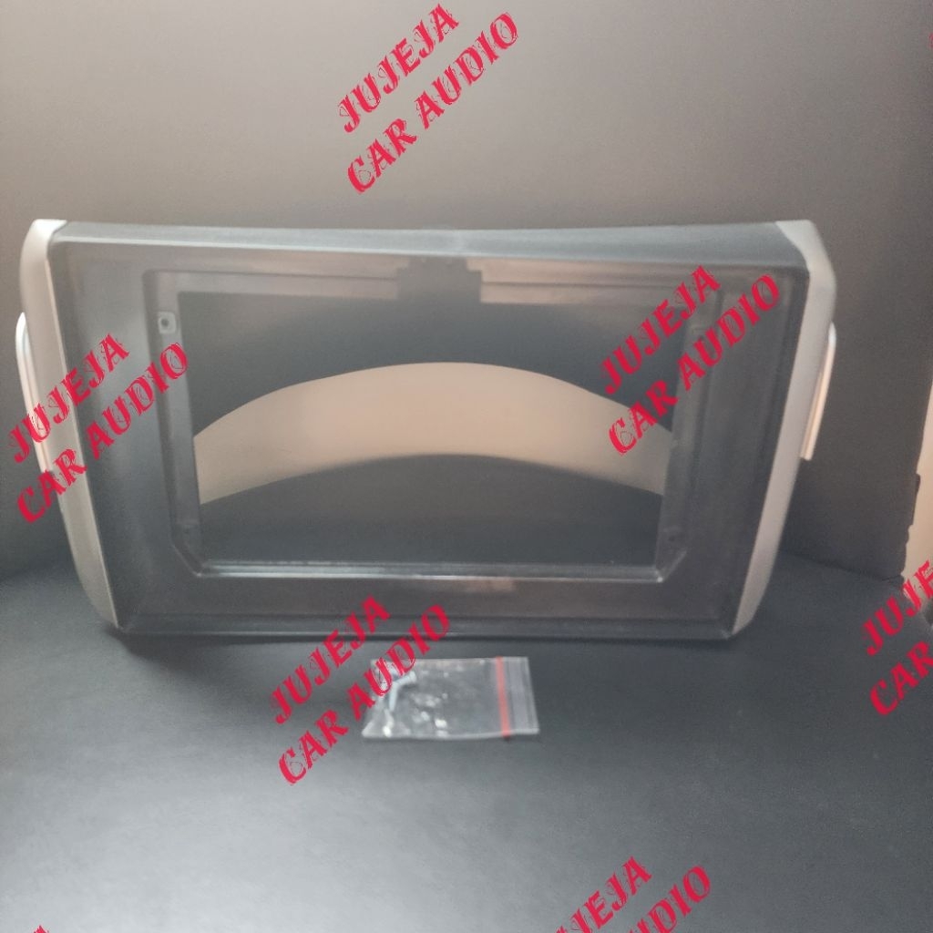 Frame head unit tv mobil android 10 inch mobil toyota innova reborn 2016-2026