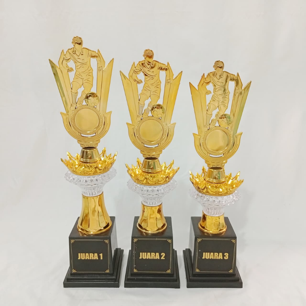 Piala set isi 3 cup bening kaca piala kejuaraan