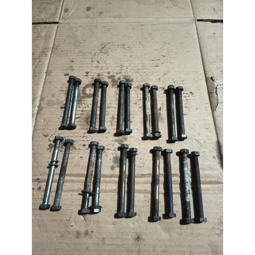 Baut rangka mesin supra fit new/revo lama ori copotan