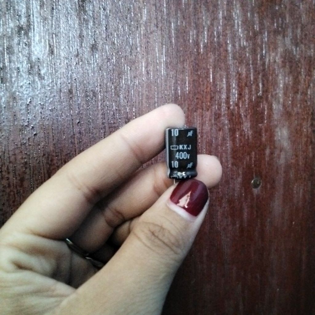 ELKO 400V 10UF ELKO ELCO 400V 10UF