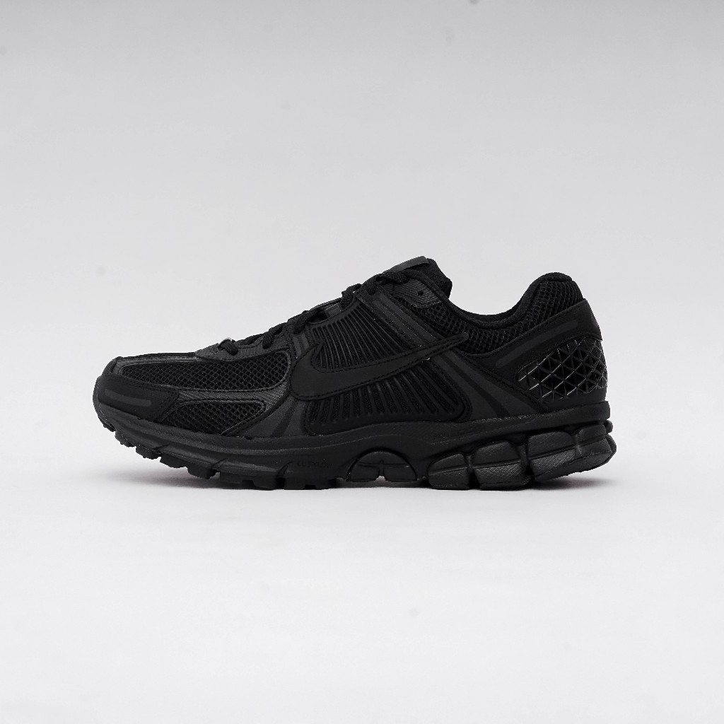 VOMERO 5 BLACK NOIR