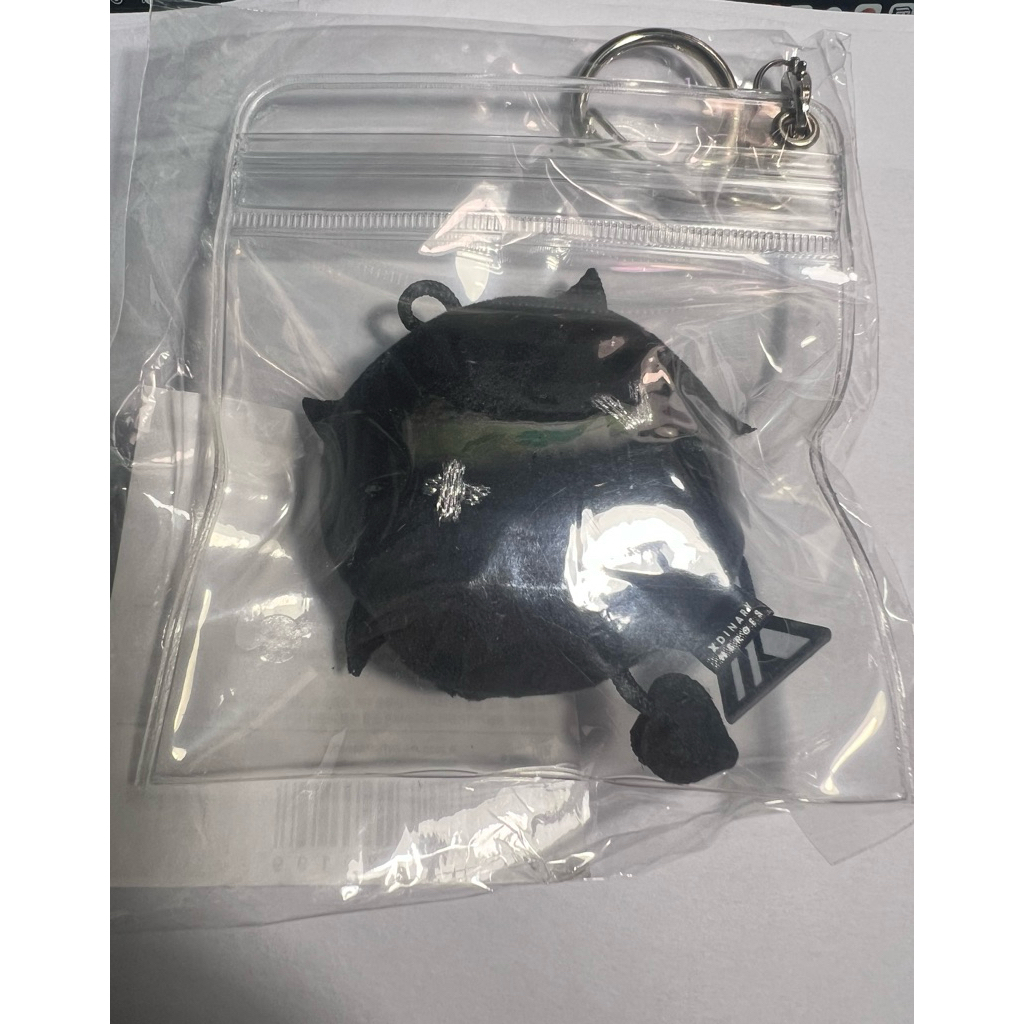 villain mochi plush & pouch keyring - xdinary heroes