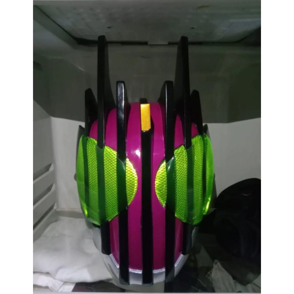 HELM KAMEN RIDER DECADE