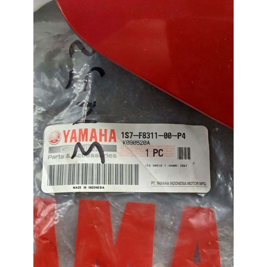 1S7 - F8311 - 00 - P4 SAYAP LUAR KIRI YAMAHA YUPITER MX MERAH MARON ORIGINAL YGP