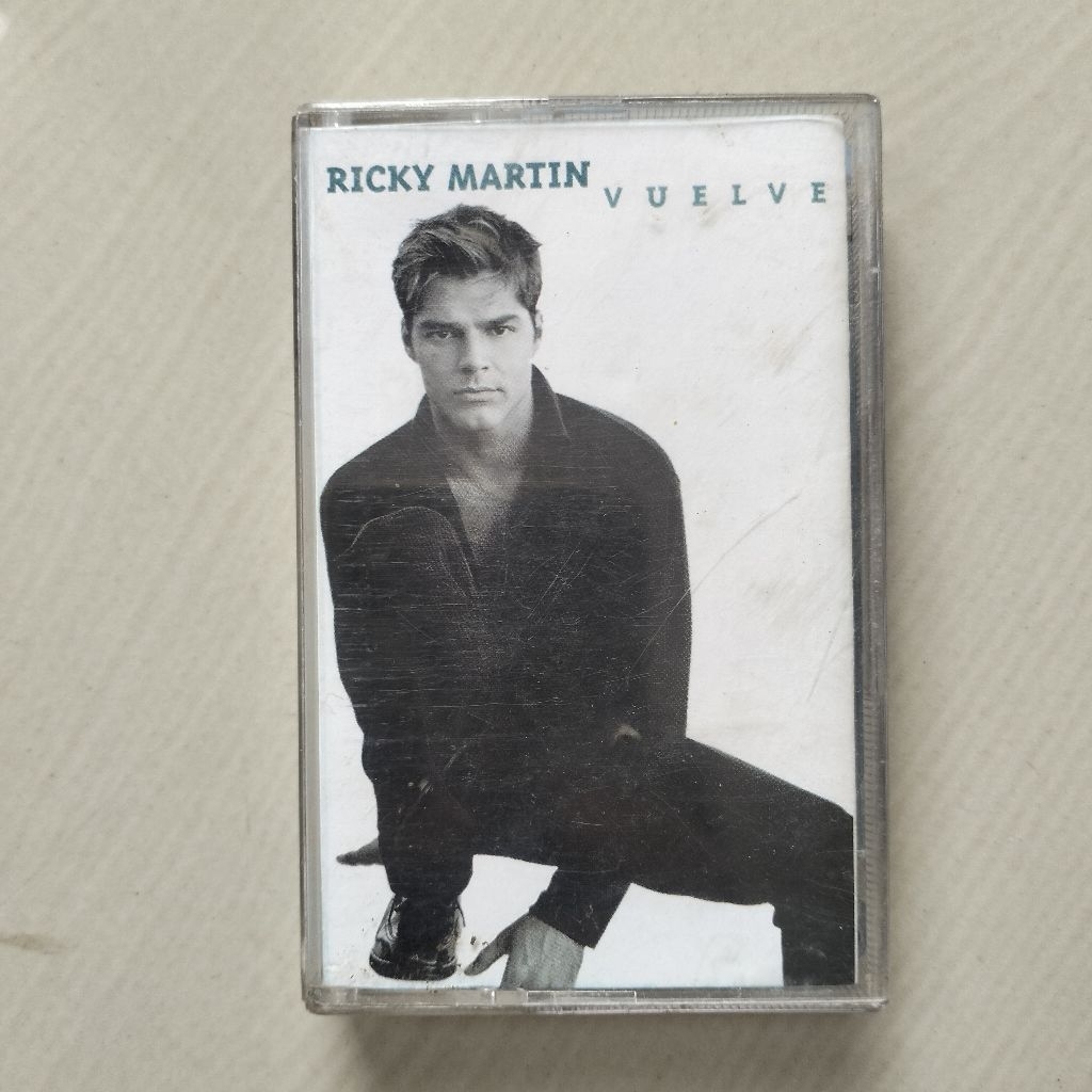 Kaset Pita Ricky Martin - Vuelve