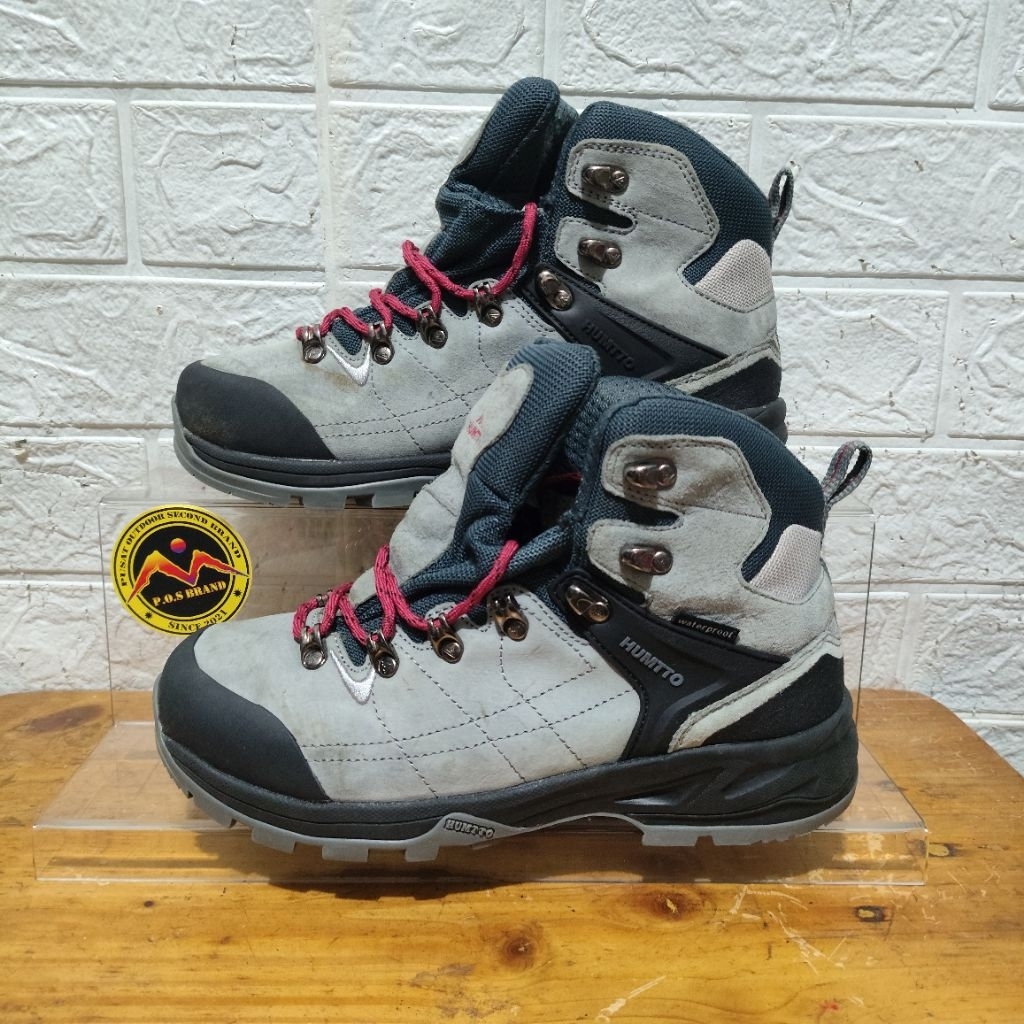 sepatu outdoor Humtto second