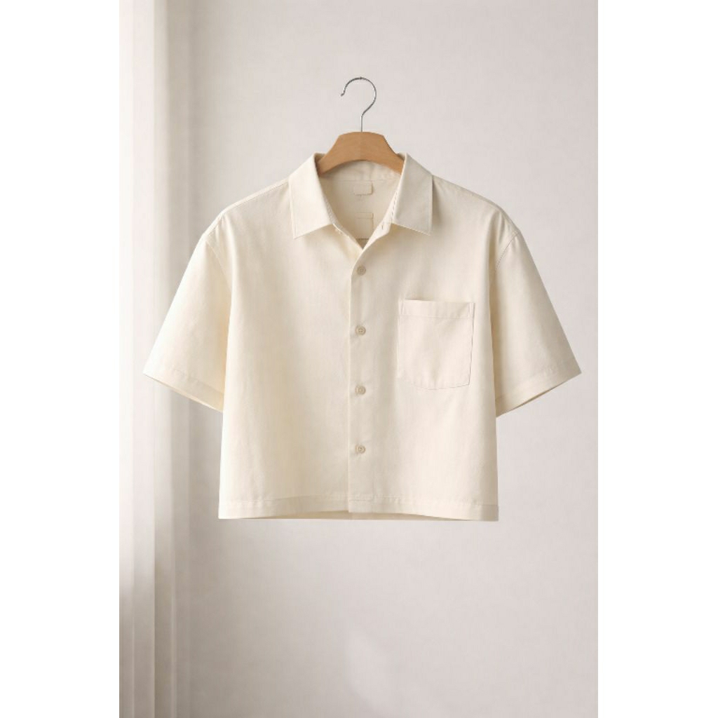 Kemeja Boxy Pria Poplin Cream | Outfit Minimalis & Nyaman Dipakai
