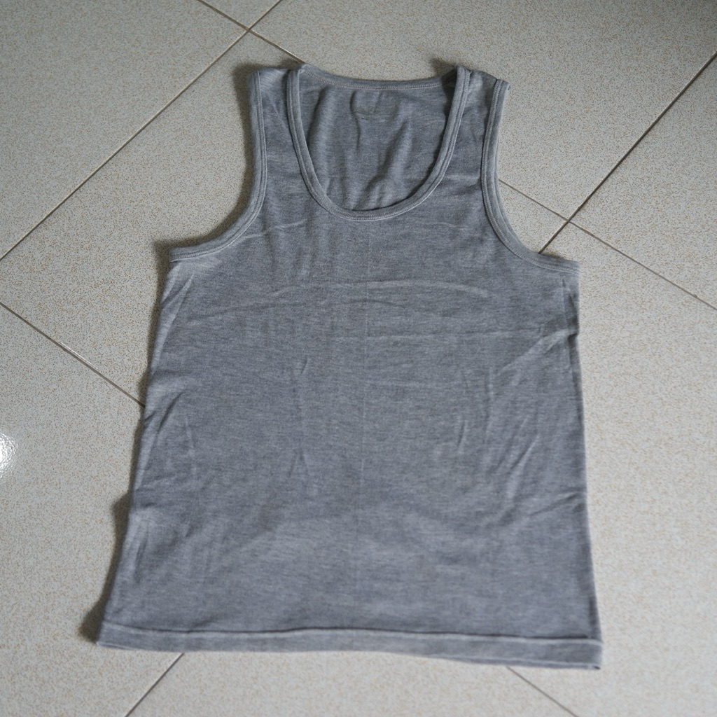 Kaos singlet pria second - ukuran LD & P ada di slide foto terakhir