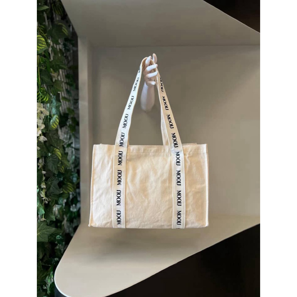 Lady Canvas Tote Bag Mooij White Color