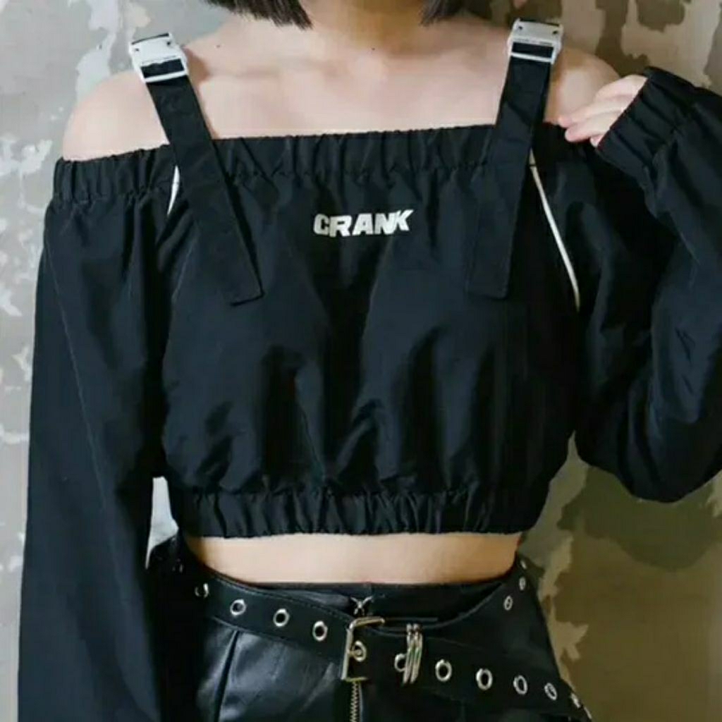 (NEW) CRANK CROP TOP BLACK SMOCKED KPOP IDOL KOREA OUTFIT Y2K STYLE