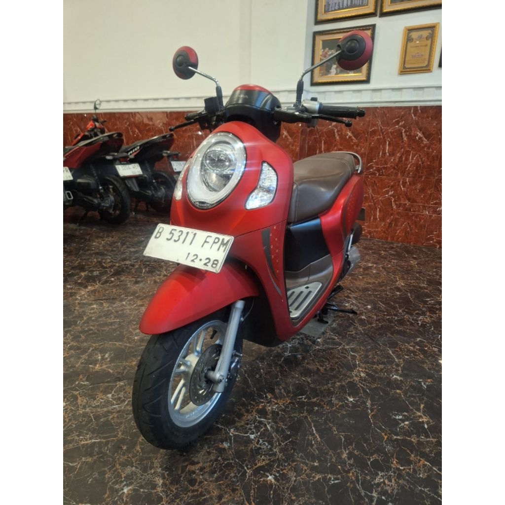 SCOOPY PRESTIGE 2023 . DP PROMO , SYARAT KREDIT KTP DAN KK