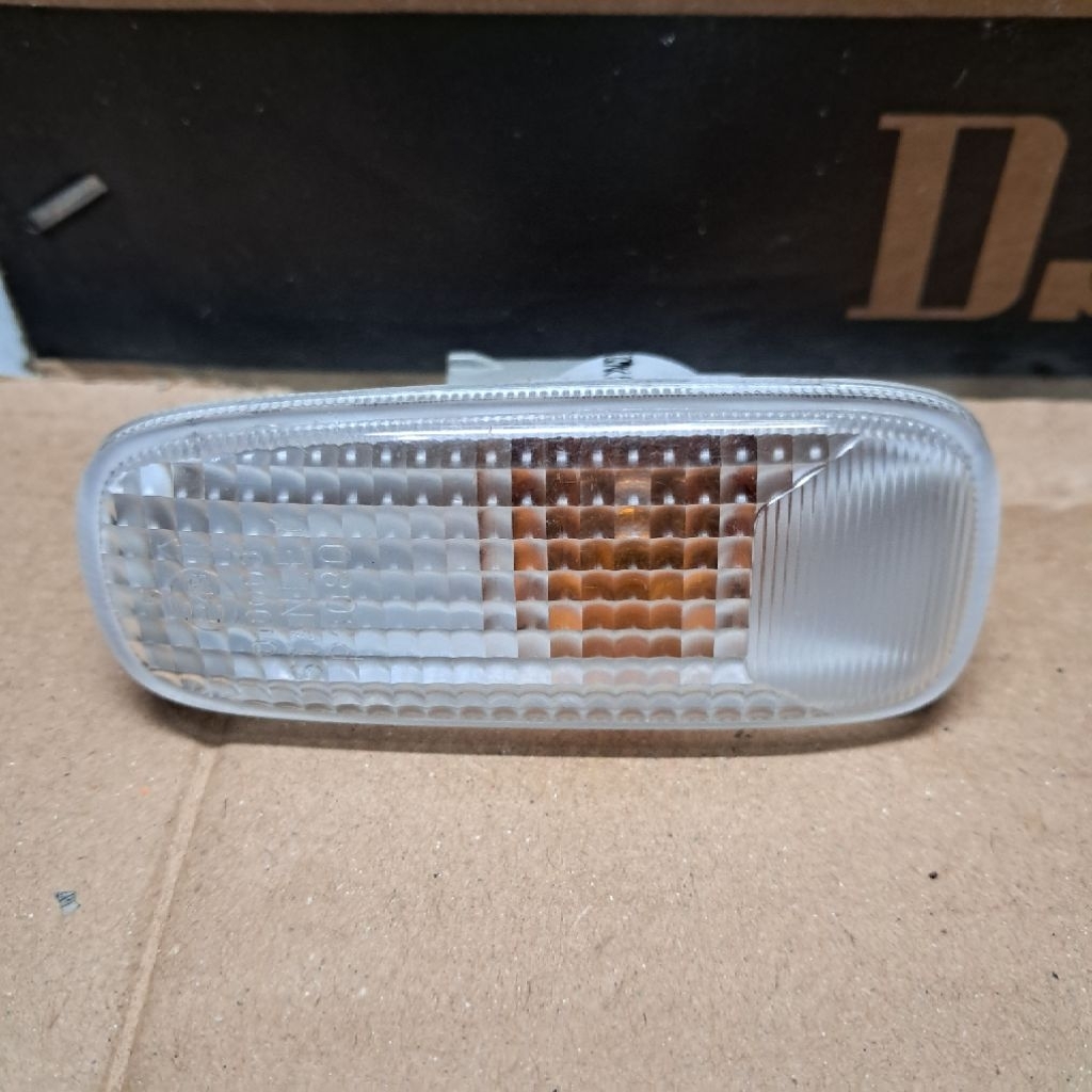 Lampu Sein fender depan Rush Terios 2004-2015 Original