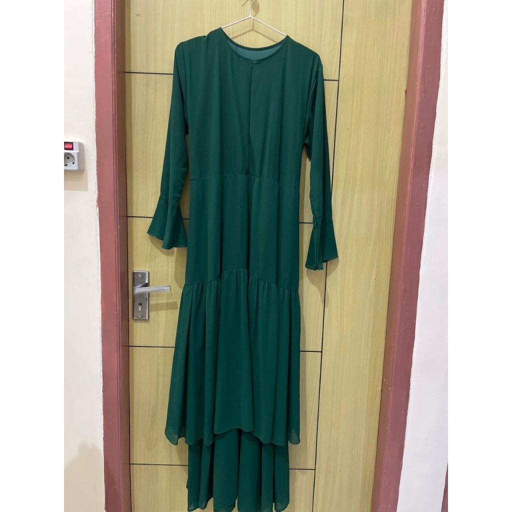 preloved dress ruffle