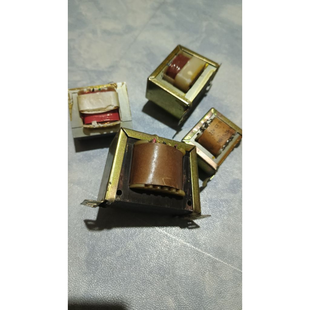 TRAFO BEKAS COPOTAN 4 PCS BERAT 2.350g