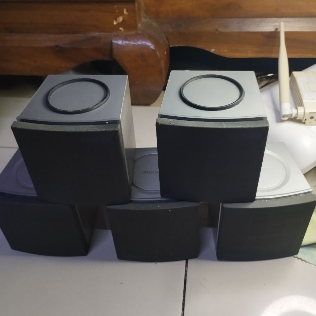 speaker satelit 3 inc merk philips untuk home theater 5.1