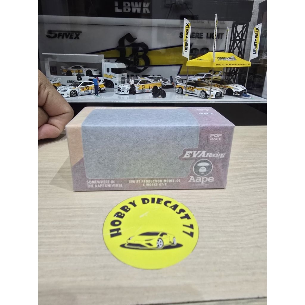 MINI GT Nissan GTR R35 Bape Eva Red Merah Poprace Red eva production x work Bape barang langka dan m