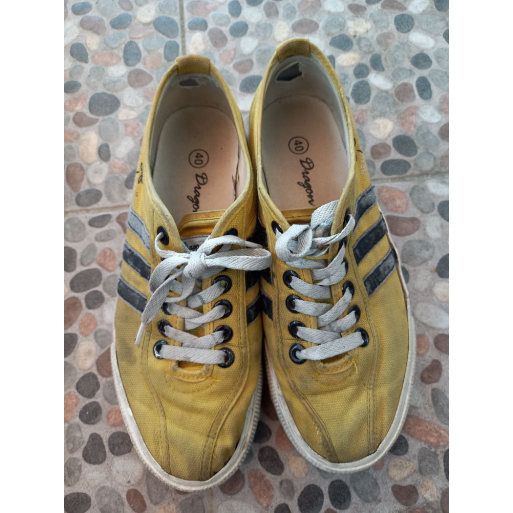 Sepatu Vans Pria (Preloved)