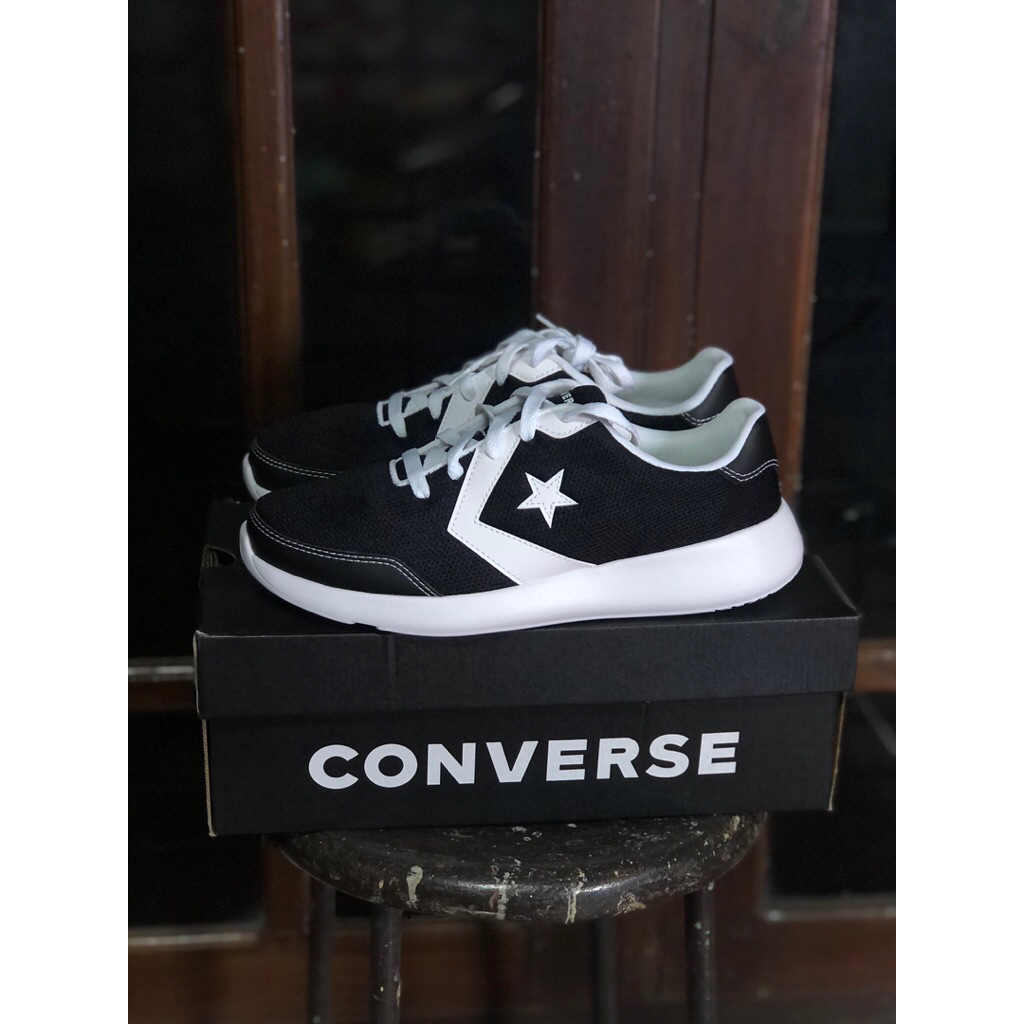 Converse day one trainer