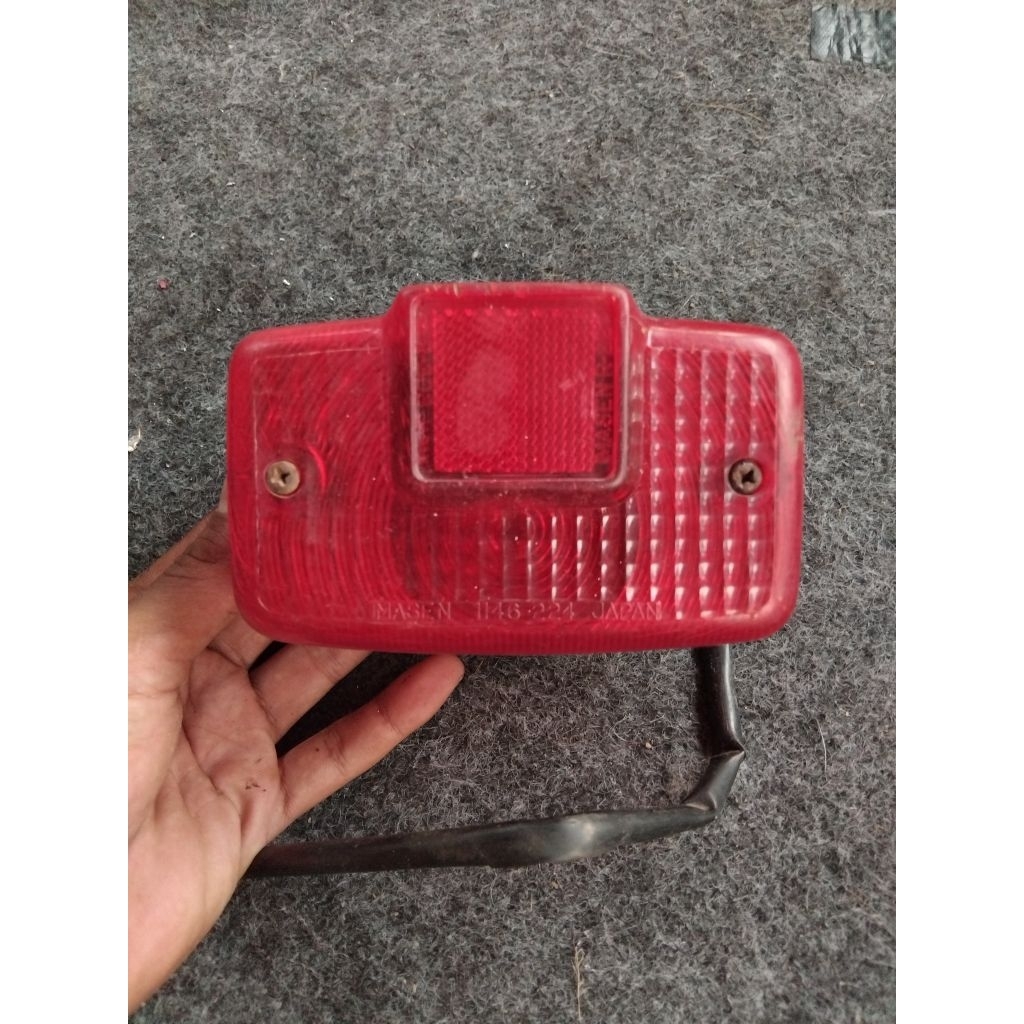 Stoplamp/lampu belakng Yamaha l2super