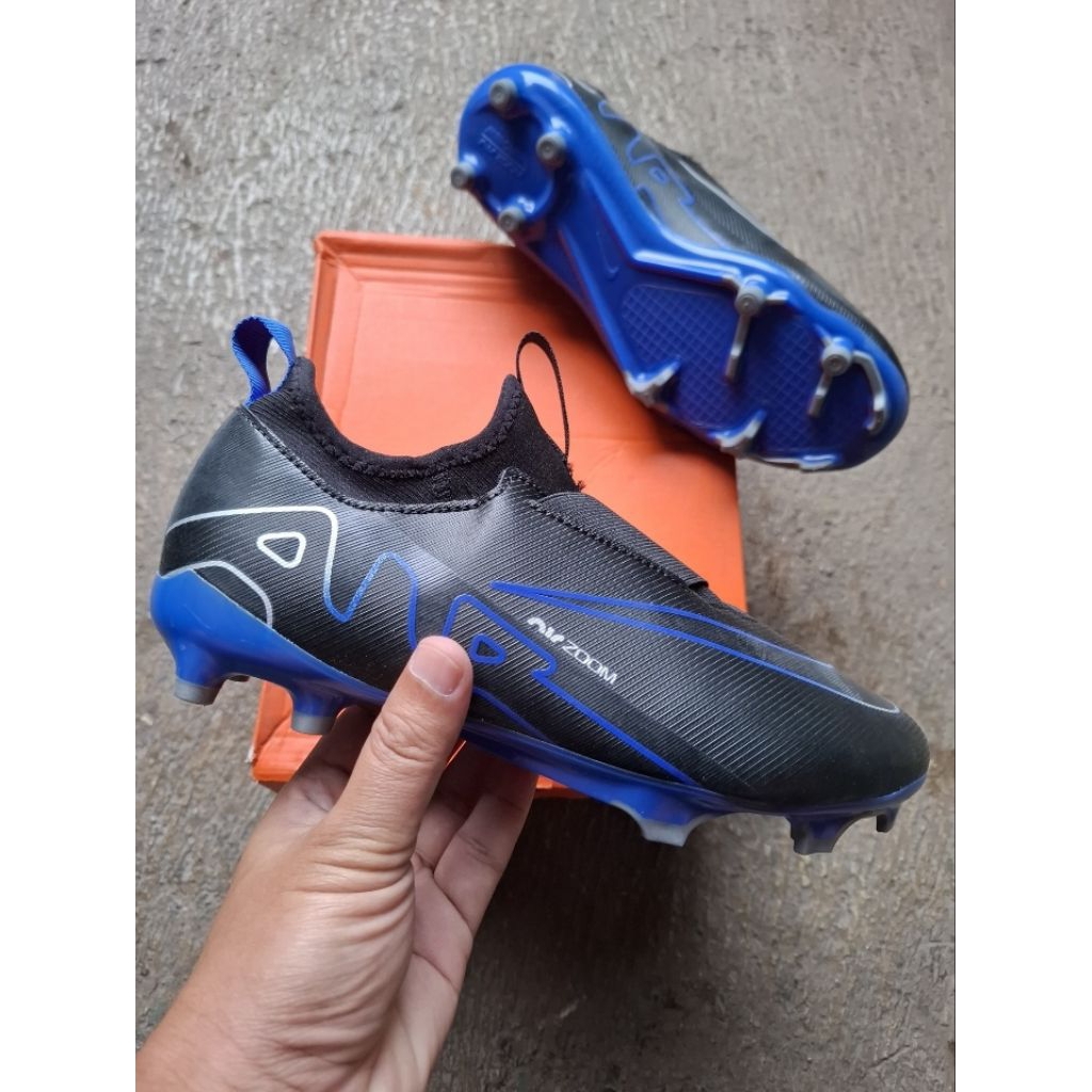 Sepatu bola Air zoom original size 38 24 cm