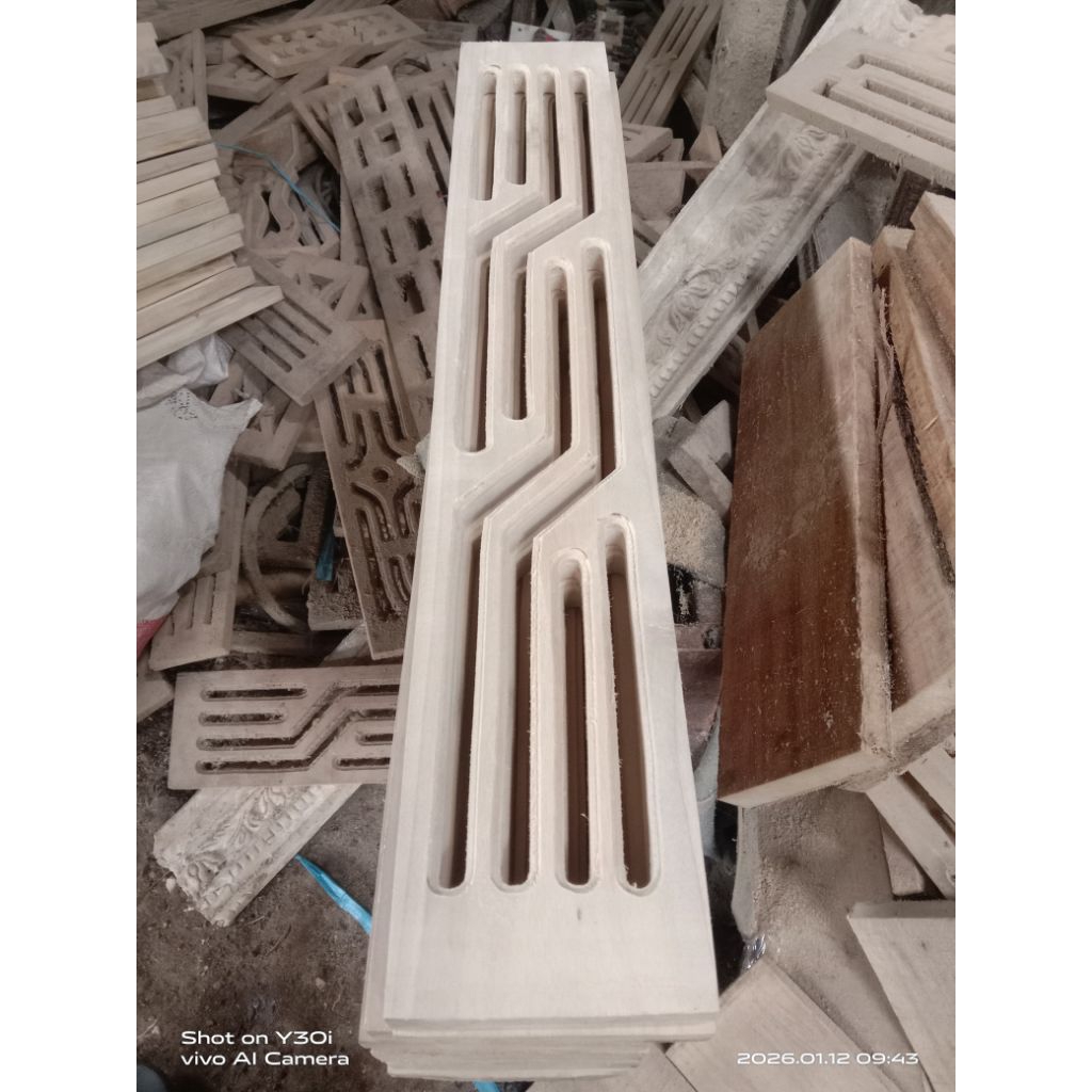 bunga loster loster kayu pentilase udara rumah