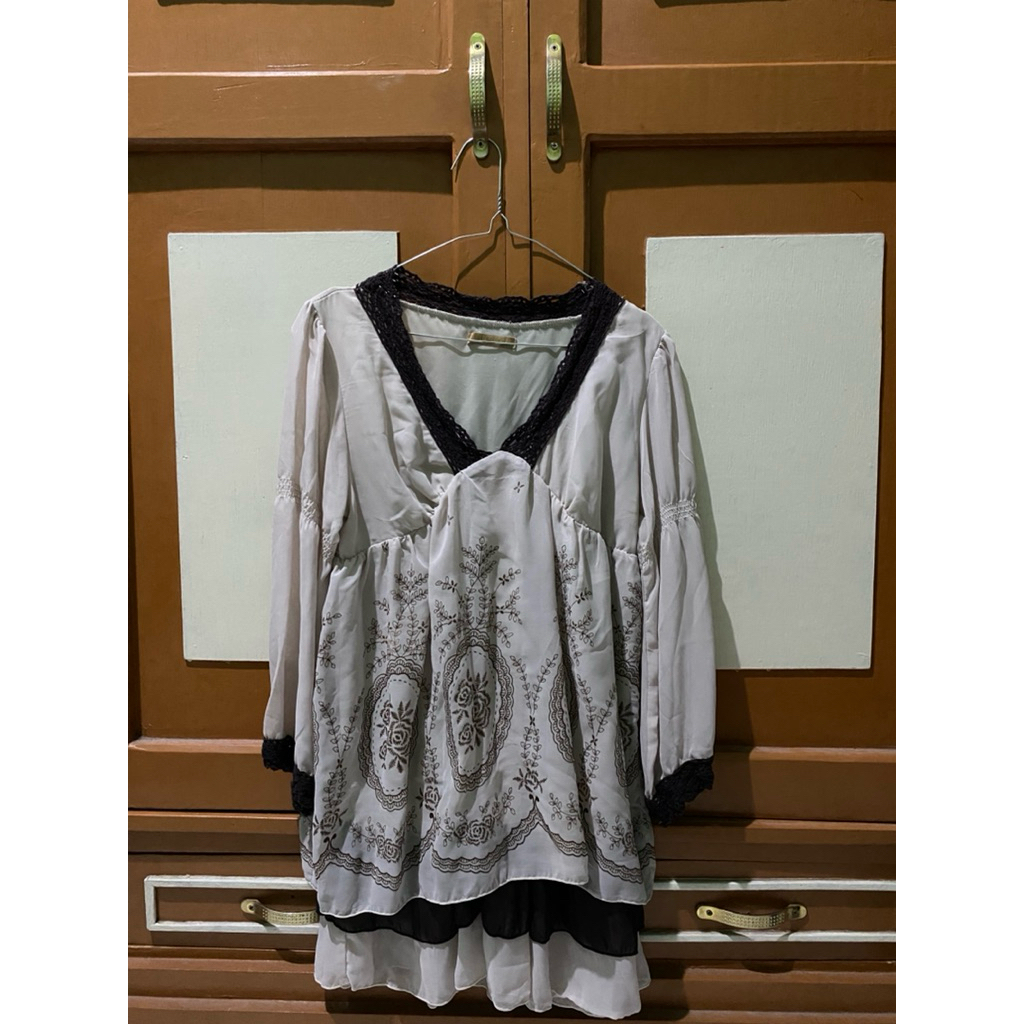 preloved blouse vintage