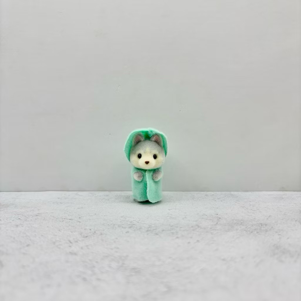 (New) Sylvanian Families Baby Husky | Costume