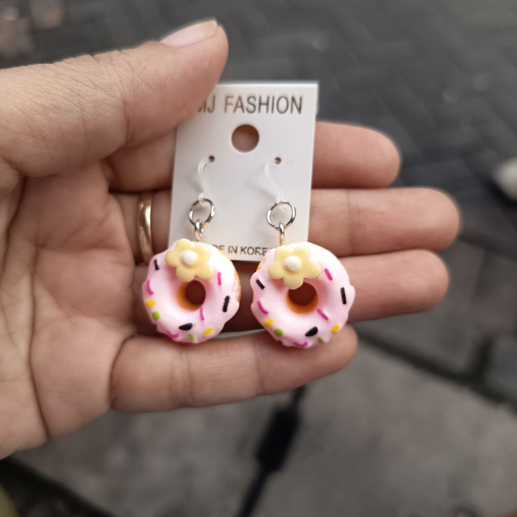 Anting anak anting remaja anting kait plastik Donat