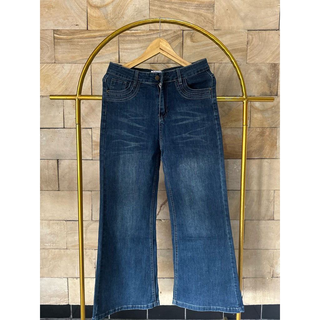 Celana jeans by Doe 31