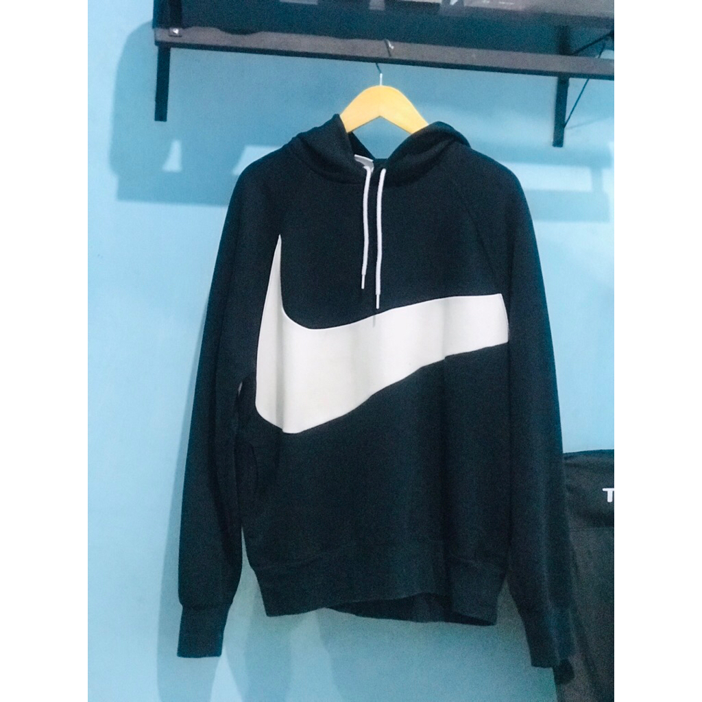Nike bigswoosh