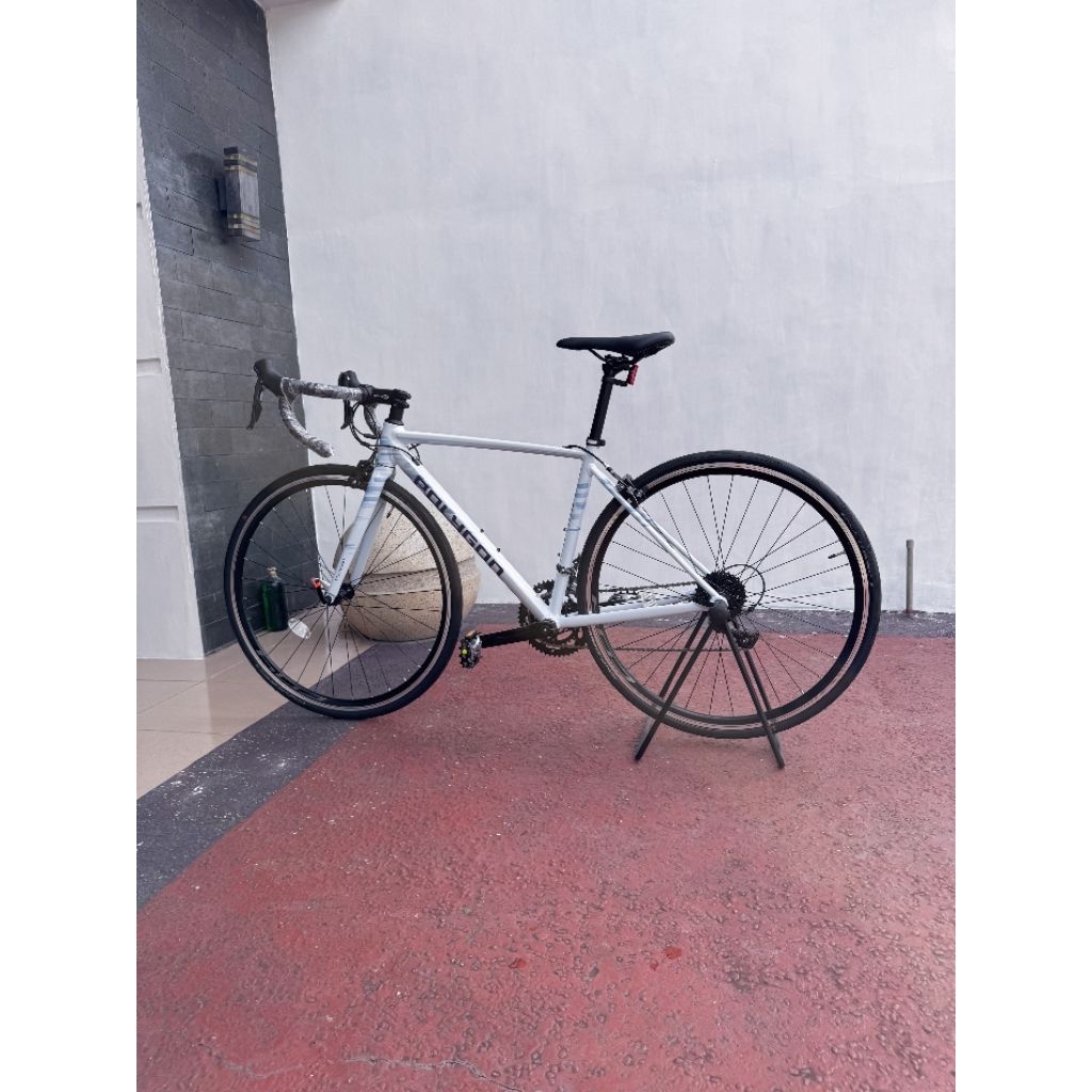 Sepeda Polygon Strattos S2 size S NEW BNIB